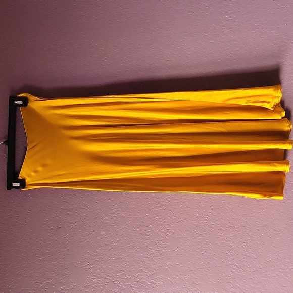 ππ Host Pick Nasty Gal Satin Bias Skirtππ - Picture 2 of 10